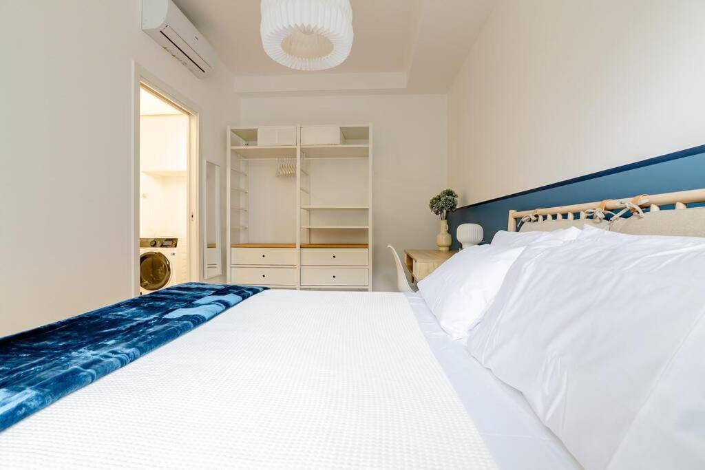 Luxury 1 Bedroom Apartment, Close To San Siro, Fiera And 10 Min Metro To Duomo Milan Luaran gambar