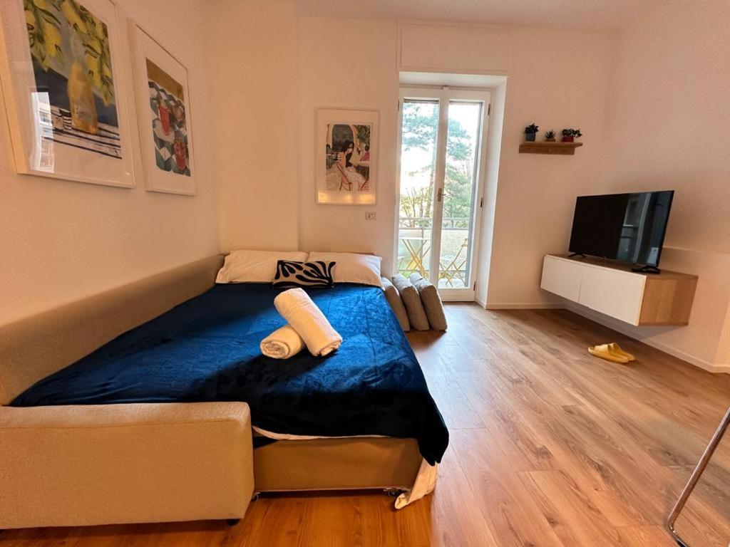 Luxury 1 Bedroom Apartment, Close To San Siro, Fiera And 10 Min Metro To Duomo Milan Luaran gambar